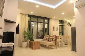 Beach Front Apartments Nha Trang 3*,